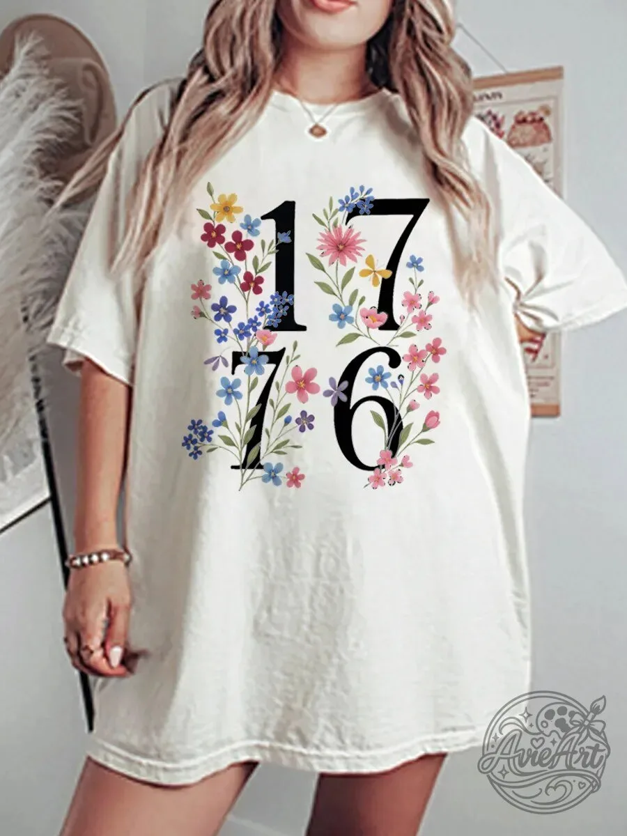 Vintage 1776 Floral Patriotic American Independence Day T-Shirt